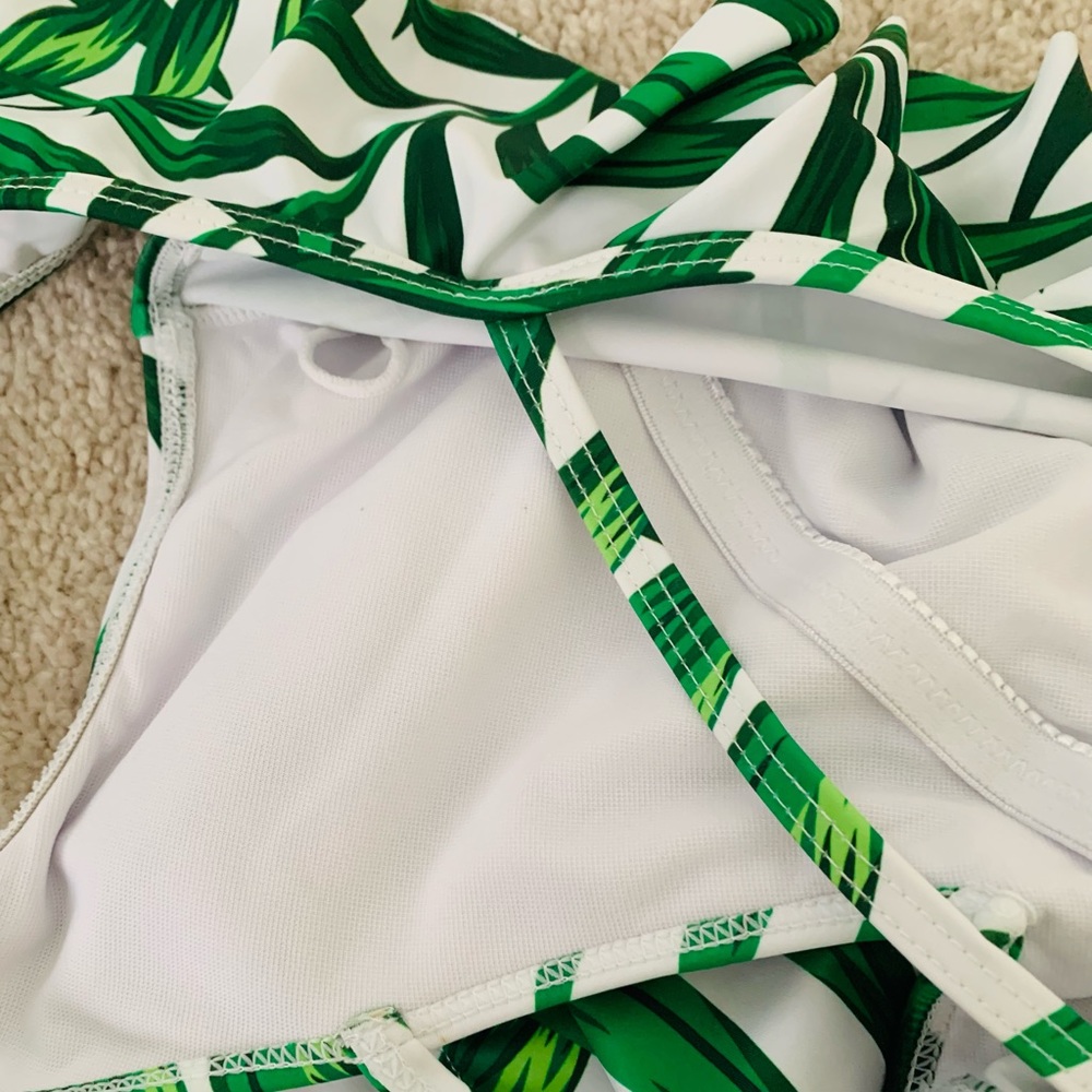 Patpat One Piece Swimsuit Size Small - Picture 2 of 2